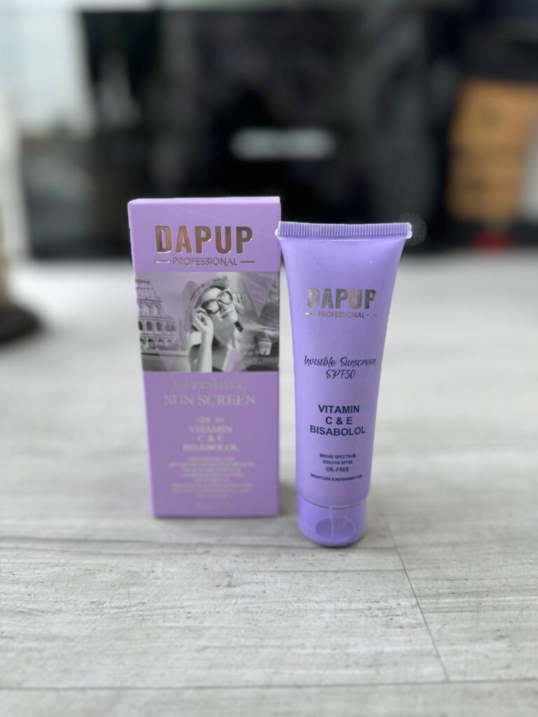 کرم ضد آفتاب بی رنگ DAPUP Professional مدل Invisible SPF50 حجم ۵۰ میلی‌لیتر