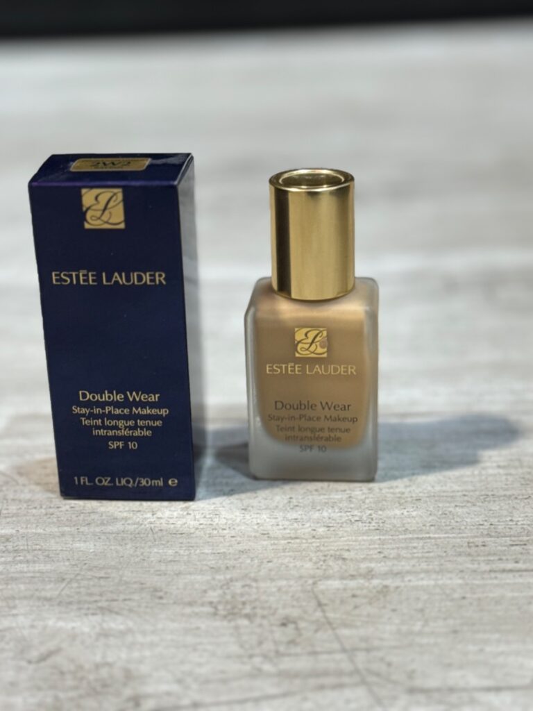 فوندان استی لادر فوندان مایع استی لادر مدل Double Wear SPF 10 حجم 30 میلیلیتر
