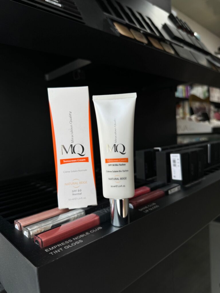 کرم ضد آفتاب MQ کرم ضد آفتاب MQ مدل Natural Beige SPF 50 حجم ۵۵ میلیلیتر