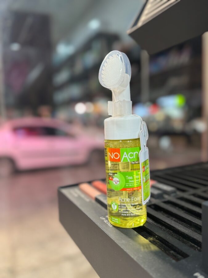 فوم شستشوی صورت پوست چرب نوآکنه Tea Tree Oil